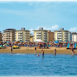 https://girasole-appartamenti.hotelinveneto.com